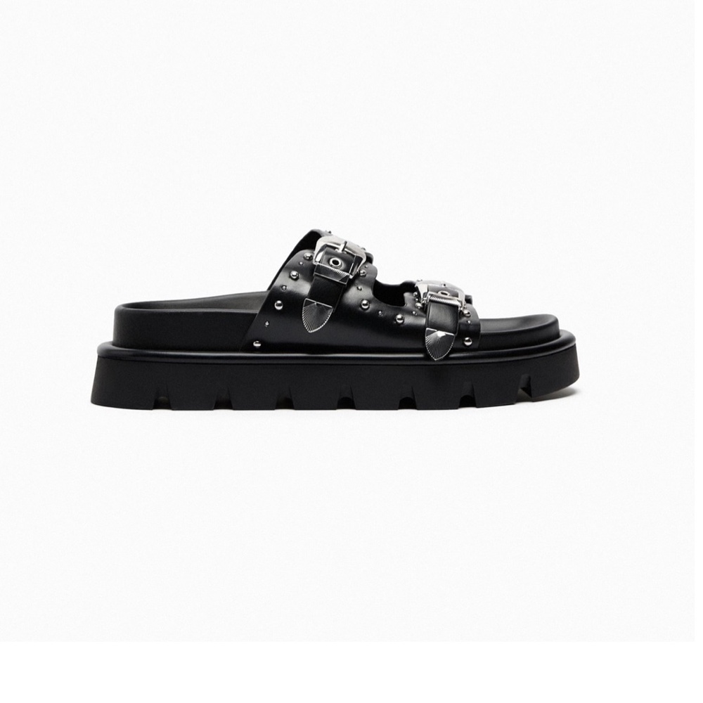 ZARA WOMAN'S BLACK FLAT BUCKLED PLATFORM With METAL RIVETS SANDALS SIZE 7.5